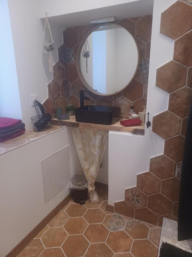 Saint-Pierre-des-Champs Chambre D'Hote Au Jardin Le Clos Des Vins D'Anges מראה חיצוני תמונה